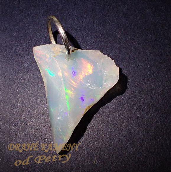 Drahý opál z Etiopie 21x18mm