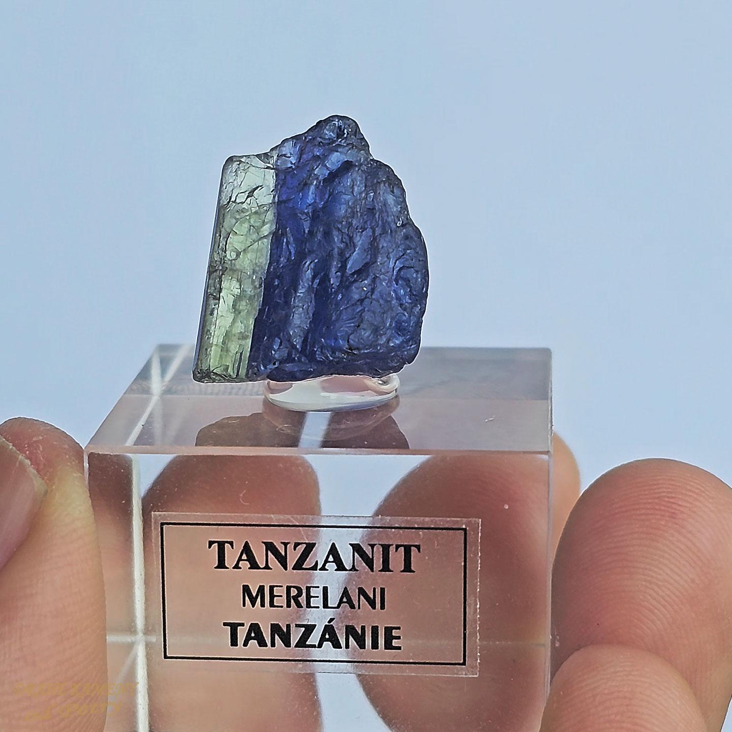 Tanzanit z Tanzánie  19x17mm