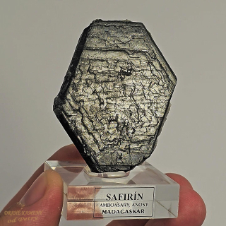 Safirín (sapphirine) z Madagaskaru 53x46mm