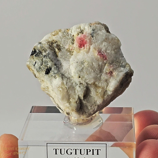 Tugtupit z Grónska 39x38mm