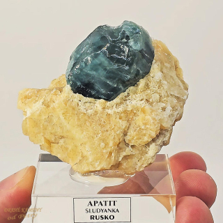 Apatit z Ruska 64x58mm