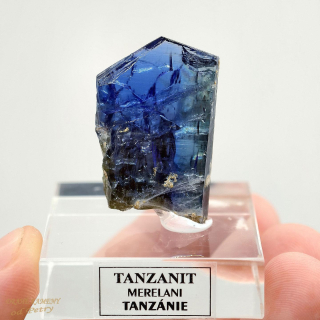 Tanzanit z Tanzánie 35x22mm