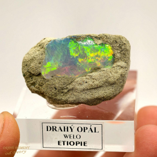 Drahý opál z Etiopie 36x23mm